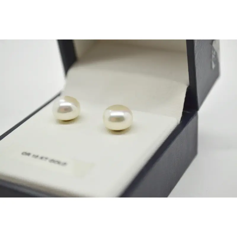 10K Yellow Gold Pearl Stud Earrings – Classic Fine Jewelry Pair 1