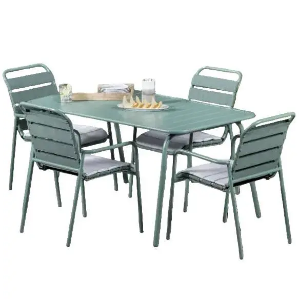 Sun Villa Smooth Five-Piece Outdoor Dining Set – All-Weather Construction 1